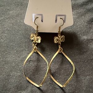 Elegant Gold Dangle Earrings